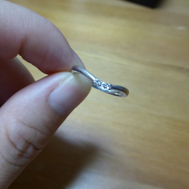 【アイプリモ(I-PRIMO)の口コミ】 他の店も試着したが、自分の指に似合う指輪になかなか出会えなかった。し…