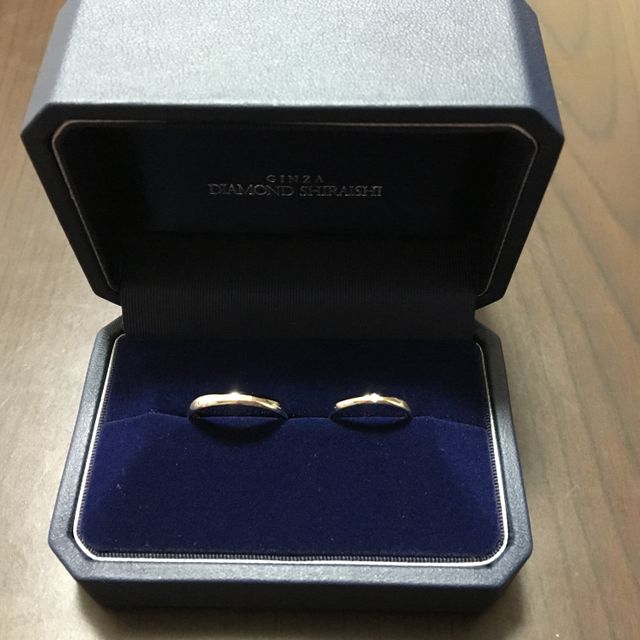 【銀座ダイヤモンドシライシの口コミ】 婚約指輪を決めた時に担当して下さった方の接客が本当に良かったので
また…
