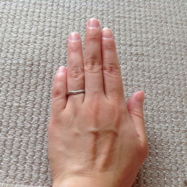 【ティファニー(Tiffany & Co.)の口コミ】 毎日着用するので持ちが良いプラチナであること、その割に値段が良心的で…