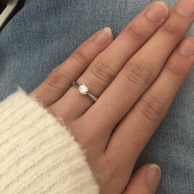 【アイプリモ(I-PRIMO)の口コミ】 旦那さんが選んでくれた指輪でした。シンプルですが、結婚指輪と重ね付け…