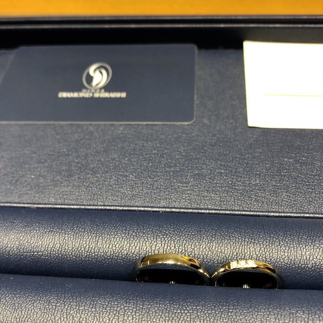 【銀座ダイヤモンドシライシの口コミ】 比較していたメーカーと比べて、リーズナブルな価格で購入することができ…