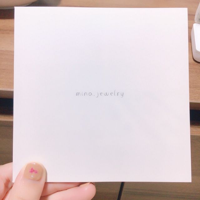 【mina.jewelry(ミナジュエリー)の口コミ】 マリッジと重ね付けしたいのでバゲット型を選びたかったのですが、いろん…