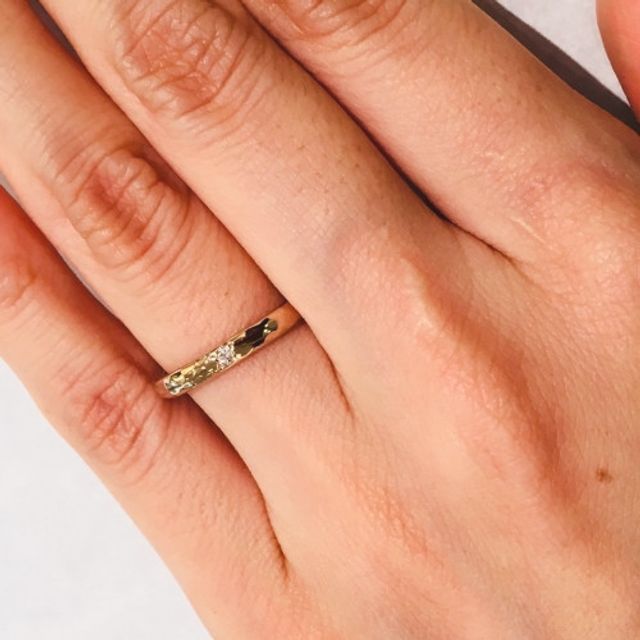 【SIENAROSE(シエナロゼ)の口コミ】 セミオーダーが出来るリングであり、形状や質感、ボリュームに金属の素材…