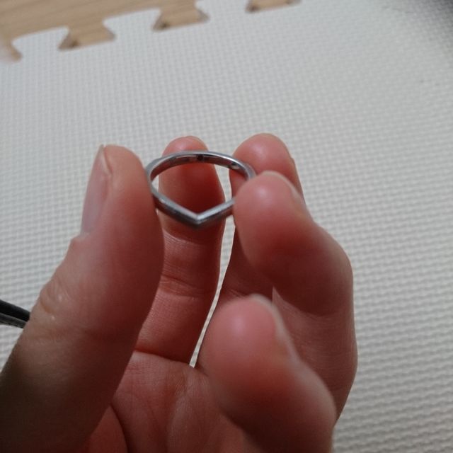 【Smith(工房スミス)の口コミ】 ハードプラチナ900に、指輪の裏側にルビーをいれてもらいました。私の指が…