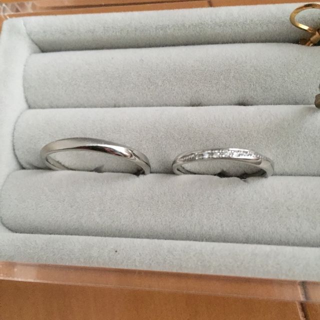 【festaria bijou SOPHIA(フェスタリア ビジュソフィア)の口コミ】 結婚式の費用で資金がなく、リーズナブルな価格の指輪を探していた。
夫が…