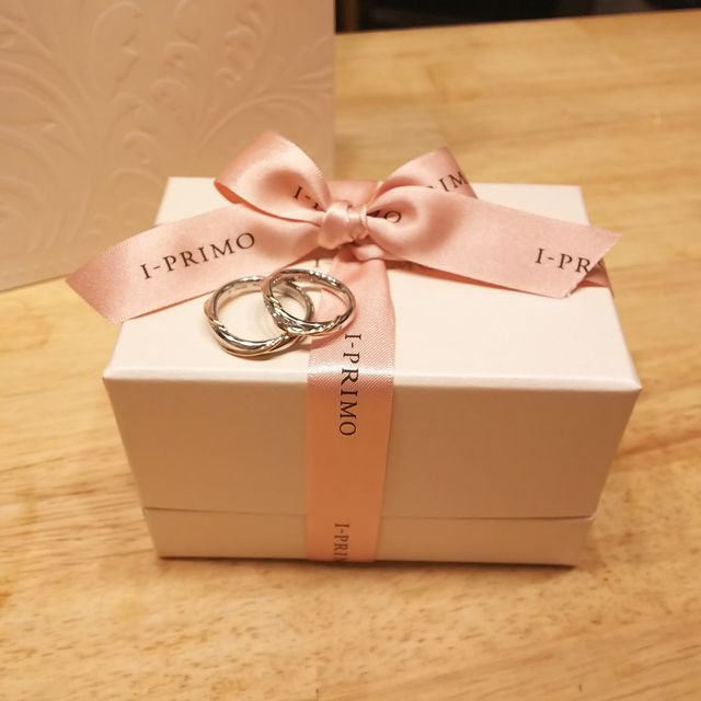 【アイプリモ(I-PRIMO)の口コミ】 見た目が素晴らしく、とても美しい指輪です。サイズ変更ができるように工…