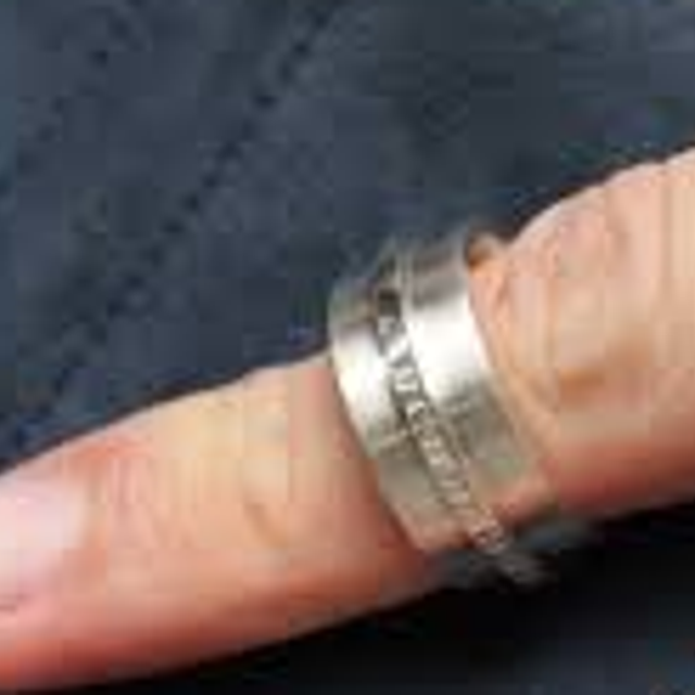 【バーバリー(BURBERRY)の口コミ】 彼女がバーバリーのブランドが好きだったので、バーバリーのセットリング…