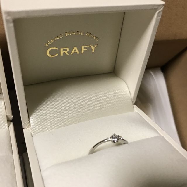 【CRAFY(クラフィ)の口コミ】 私たちは予算から購入できる価格帯を決めました。
次に、購入したいデザイ…