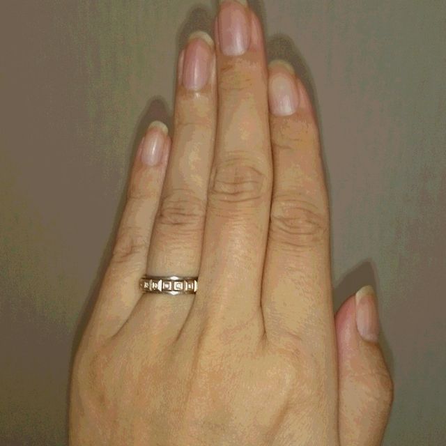 【俄(にわか)の口コミ】 色々な指輪をネットとお店で見回り、細いデザインよりも幅があるものがい…