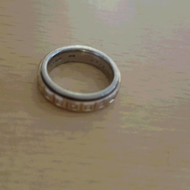 【俄(にわか)の口コミ】 色々な指輪をネットとお店で見回り、細いデザインよりも幅があるものがい…