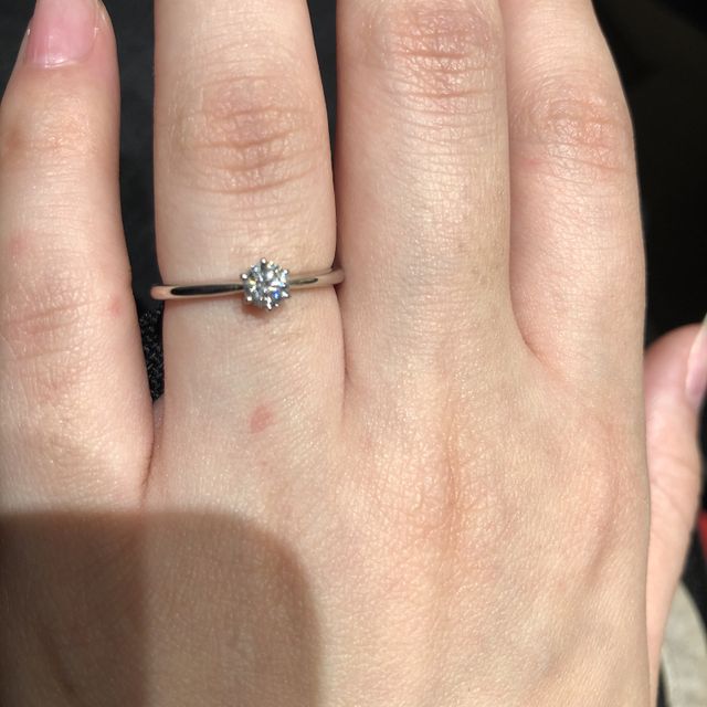 【銀座ダイヤモンドシライシの口コミ】 たくさんの種類の中から担当者の方がこちらのイメージにあうリングを持っ…