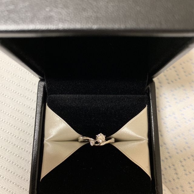 【エクセルコダイヤモンド(EXELCO DIAMOND)の口コミ】 ダイヤの品質が最低ランクでも十分高く、カットのレベルも非常に高いため…