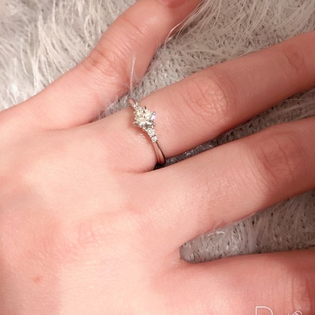 【アイプリモ(I-PRIMO)の口コミ】 マリッジリングをベースに考えて相性の良さと真ん中のダイヤモンドの両端…