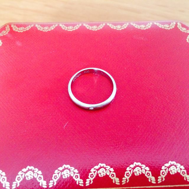 【カルティエ(Cartier)の口コミ】 プラチナなのでサビないし、普段、家事等して傷がついても目立たない。何…