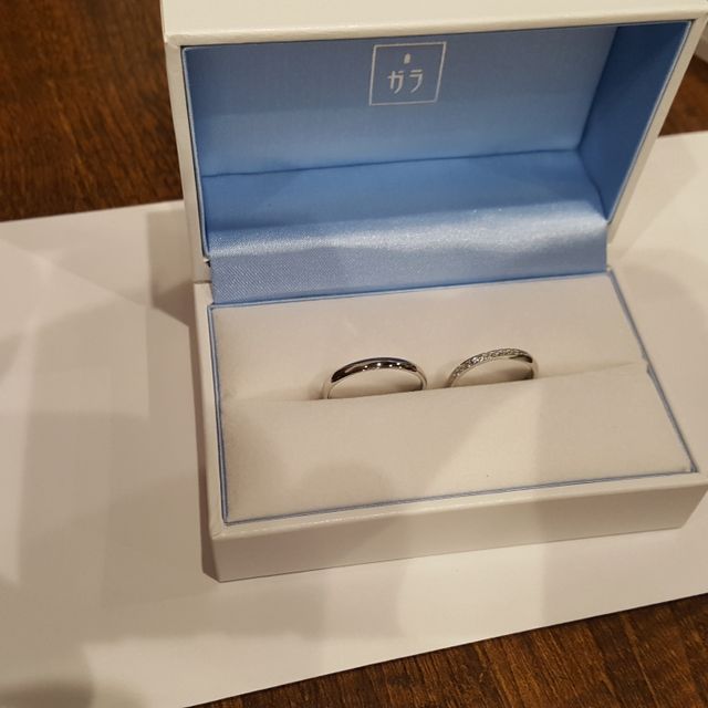 【GALA JEWELRY(ガラジュエリー)の口コミ】 シンプルかつプラチナをメインに考えていました。予算はもうすこし考えて…