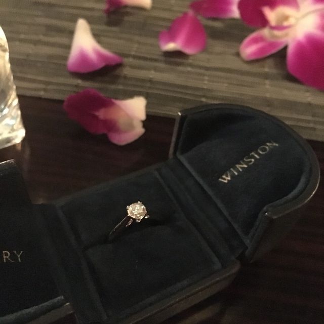 【ハリー・ウィンストン(Harry Winston)の口コミ】 自分たちにとってはかなり高価な指輪で、元々はハリーウィンストンで購入…