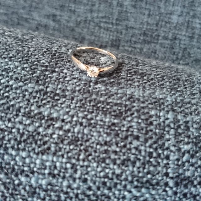 【ティファニー(Tiffany & Co.)の口コミ】 旦那さんに決め手の方を聞きましたら、輝きもとても綺麗で店員さんのおす…