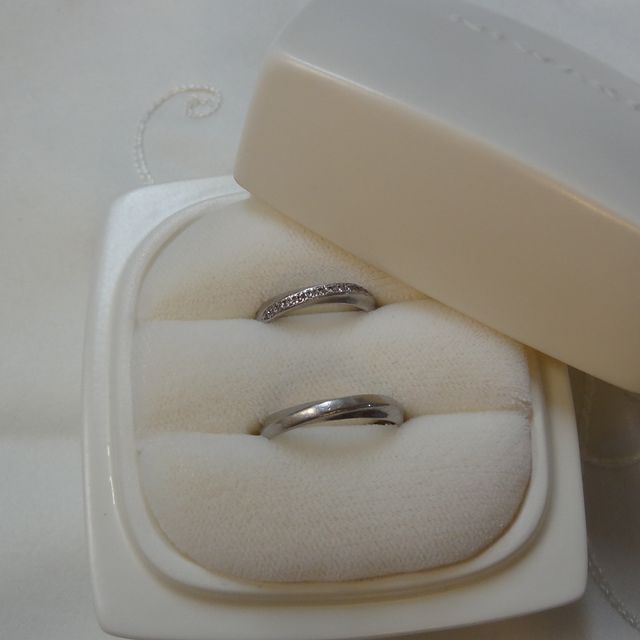 【俄(にわか)の口コミ】 女性用のデザインをメインで決めたので、男性用はつけ心地とつけた時に違…