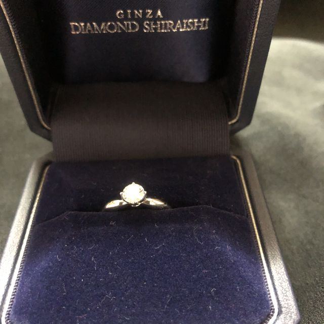 【銀座ダイヤモンドシライシの口コミ】 大きくて安かったダイヤを先にシライシで購入。
指輪の方は妻と色々な店を…