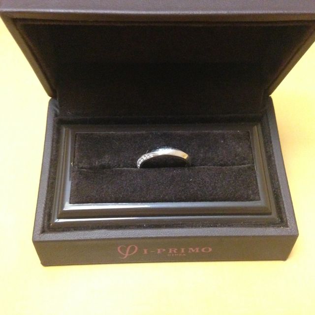 【アイプリモ(I-PRIMO)の口コミ】 土台は遠目に見るとシンプルな一直線に見えるのですが、斜めにカットされ…