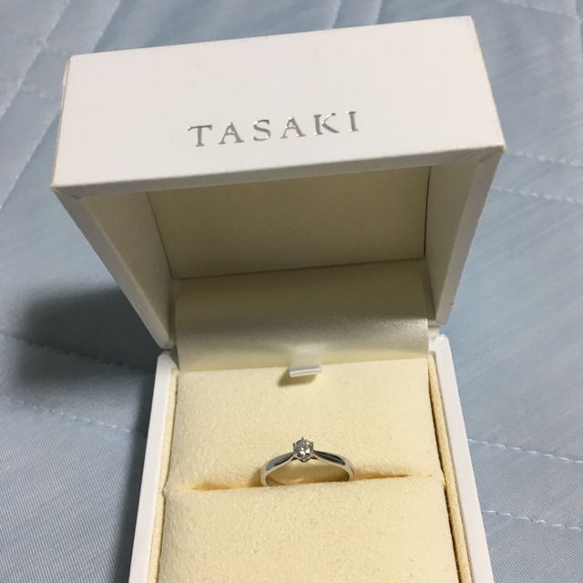【TASAKI(タサキ)の口コミ】 タサキの銀座本店で婚約指輪を買うと結婚式の時にティアラを無料レンタル…