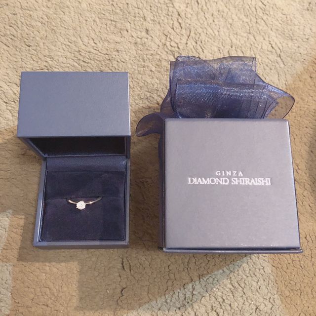 【銀座ダイヤモンドシライシの口コミ】 彼がサプライズでプレゼントしてくれました。
彼に聞いたところ、ダイヤモ…