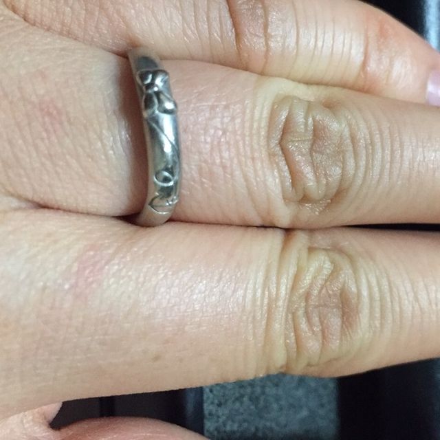 【ケイウノ ブライダル(K.UNO BRIDAL)の口コミ】 国際フォーラムにてデザインを描いてもらい、その足で店舗へすぐ来店しま…