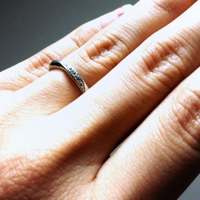 【4℃ BRIDAL(ヨンドシーブライダル)の口コミ】 予算とデザインの好みがマッチしたので最終的に購入に至りました。シンプ…