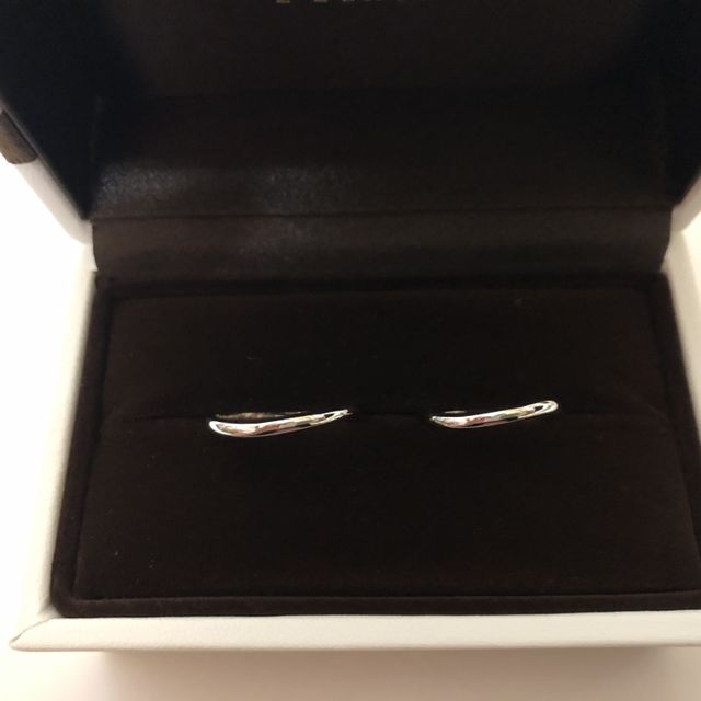 【アイプリモ(I-PRIMO)の口コミ】 デザインがとにかくシンプルでつけやすく、付けた時に違和感がありません…