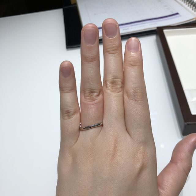 【俄(にわか)の口コミ】 女性用は石ありとなっていますが、男性用のシンプルなデザインもこだわり…