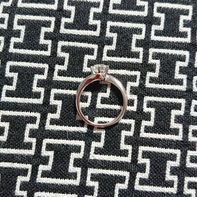 【アイプリモ(I-PRIMO)の口コミ】 高砂あまりなく、つけ心地が良く、中央のダイヤモンドが一番きれいに見え…