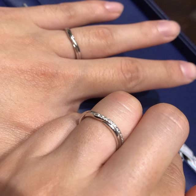 【銀座ダイヤモンドシライシの口コミ】 ダイヤモンドがこの店舗は輝き方が綺麗だったからいいなって思った。実際…