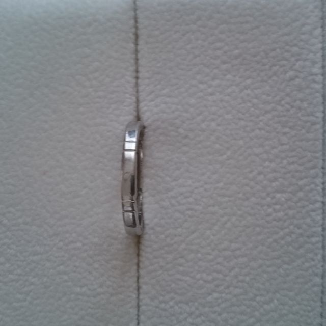 【AFFLUX(アフラックス)の口コミ】 ラパスには「温もりの光」という指輪言葉があります。デザインコンセプト…