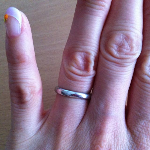 【ティファニー(Tiffany & Co.)の口コミ】 片時も外さずつけていたかったので石やダイヤなしのシンプルなものをと思…