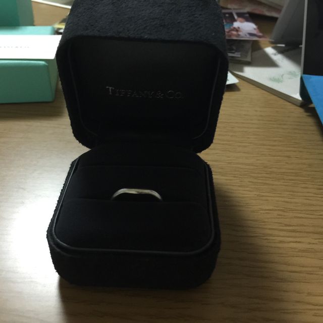【ティファニー(Tiffany & Co.)の口コミ】 一生涯飽きないデザインは何か、を考えたときに、シンプルなデザインのこ…