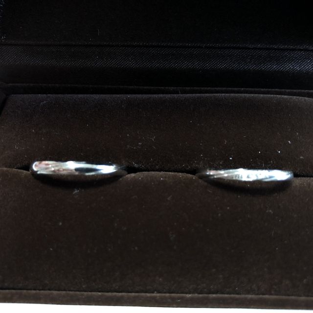 【アイプリモ(I-PRIMO)の口コミ】 シンプルですが、ワンポイントの斜め線のデザインもあり、ケイローンのも…