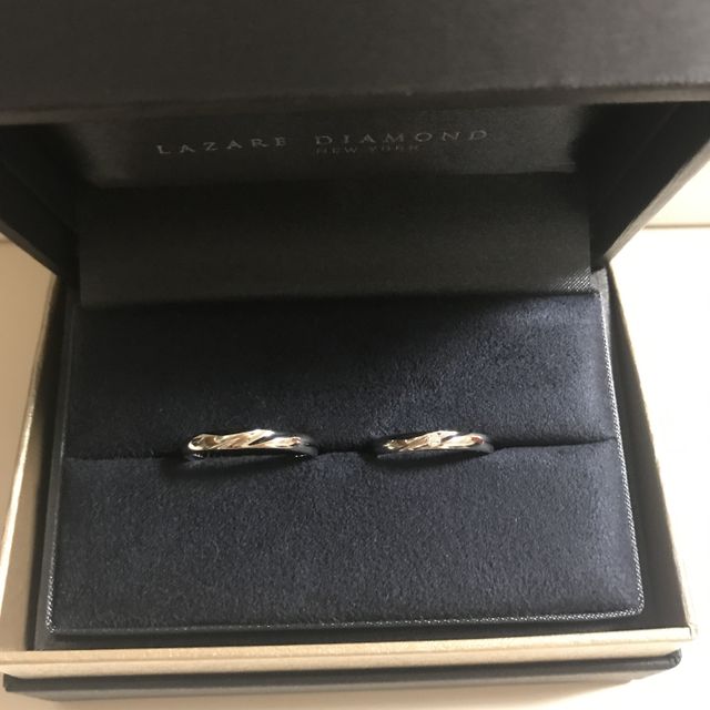 【ラザール ダイヤモンド(LAZARE DIAMOND)の口コミ】 シンプルなもので、主人のはダイヤモンドなし、私のにはダイヤモンドがあ…