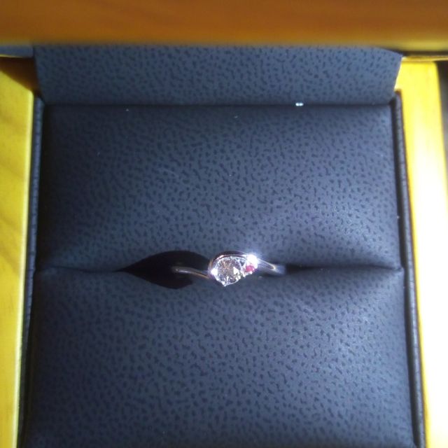 【アトリエフィロンドールの口コミ】 シンプルなストレートタイプ、ウェーブがかかったタイプ、あとティアラな…