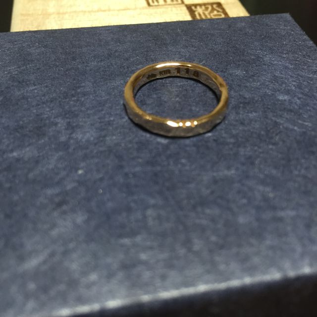 【市松の口コミ】 この市松というブランドでは、オーダーが入ってから職人が手作りで型を使…