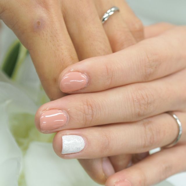 【GALA JEWELRY(ガラジュエリー)の口コミ】 価格が安くお求めやすい値段だったから。
デザインもシンプルでどんなシー…