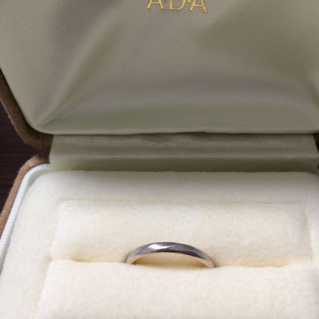 【A・D・A(エー・ディー・エー)の口コミ】 仕事中も自然につけていても邪魔にならないものを探していました。男女問…