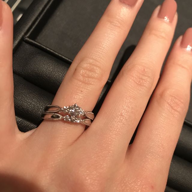 【エクセルコダイヤモンド(EXELCO DIAMOND)の口コミ】 いろいろなブランドを見ましたがどれも似たようなデザインで決め手に欠け…