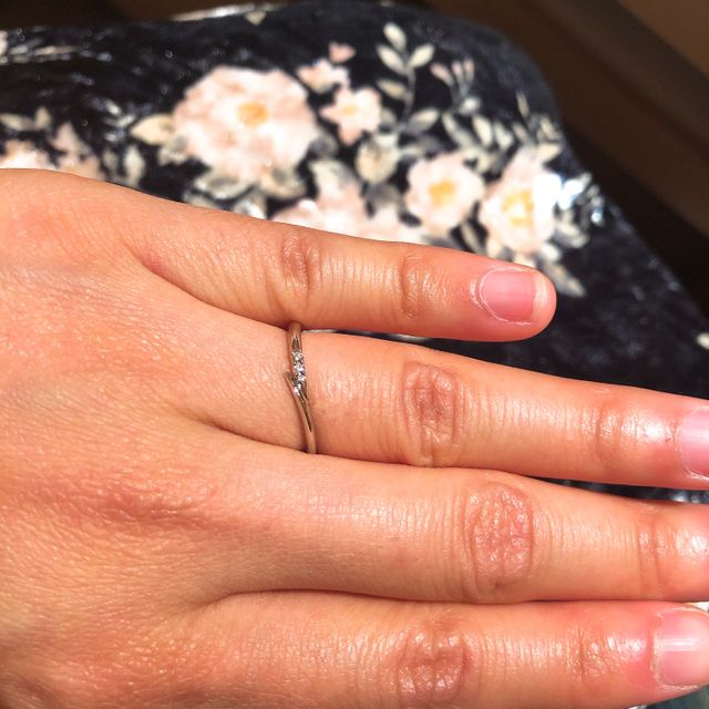 【アイプリモ(I-PRIMO)の口コミ】 派手でも地味でもなく、綺麗に手元を飾ってくれたので一目惚れ！即決でし…