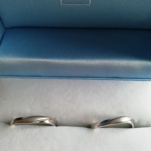 【GALA JEWELRY(ガラジュエリー)の口コミ】 日本橋、東京、京橋、銀座、50店舗以上を周り、沢山の指輪を見て比べて決…