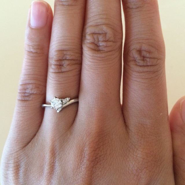 【アイプリモ(I-PRIMO)の口コミ】 シンプルですがなめらかかつシャープなデザインが気に入りました。リング…