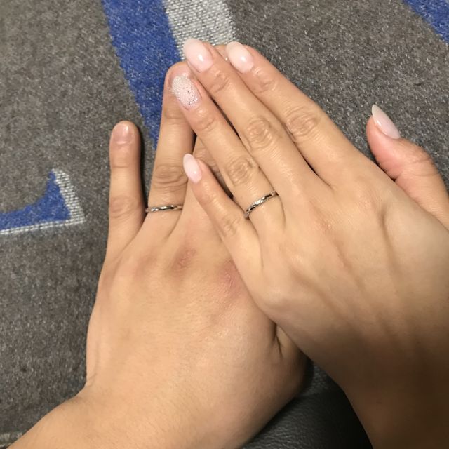 【銀座ダイヤモンドシライシの口コミ】 主人はシンプルなものを好むだろうなと思っていましたが、意外とデザイン…