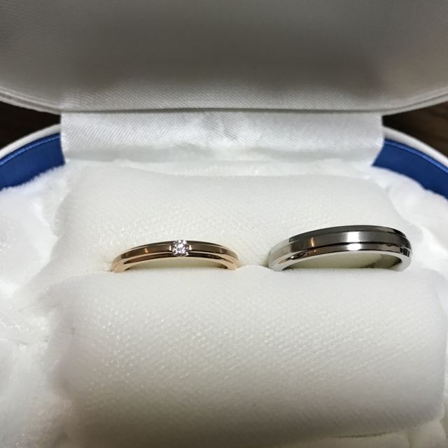 【１／ｆ エフブンノイチの口コミ】 デザインがとても好みでした！
他ブランドのサイトも何件か見ましたが、光…