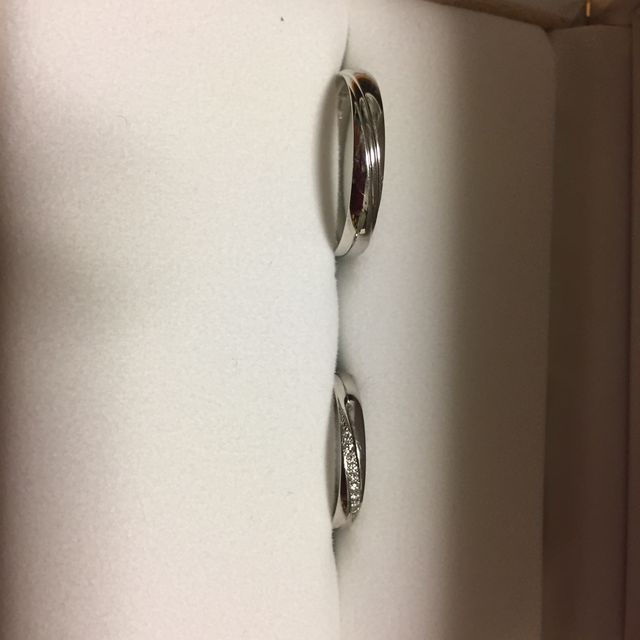 【PILOT BRIDAL(パイロットブライダル)の口コミ】 着け心地が抜群でした。また二人とも指輪をしたことがなかったので、違和…