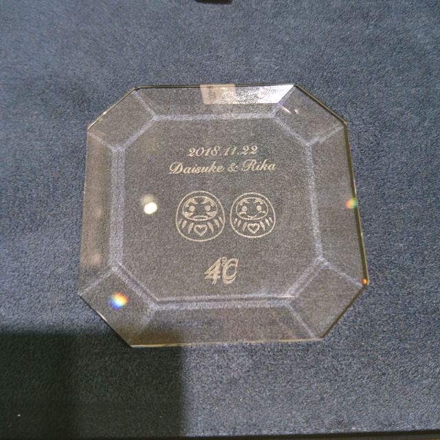 【4℃ BRIDAL(ヨンドシーブライダル)の口コミ】 様々な種類がありましたが、中でも指輪の表側でつけたら自分側からは石が…