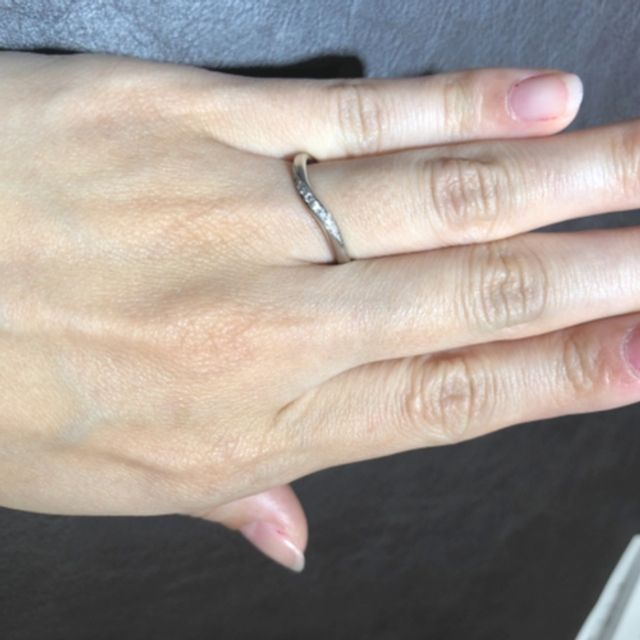 【TRECENTI(トレセンテ)の口コミ】 付け心地の良いリングであり、長時間着けていても苦になりません。またシ…